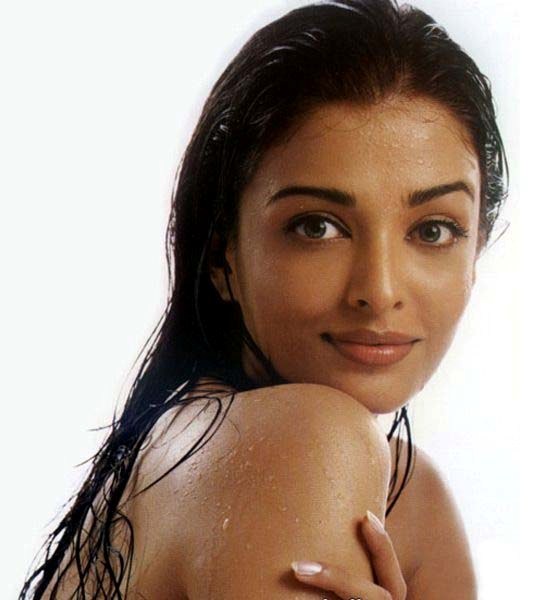 Aishwarya Rai young зурган илэрцүүд